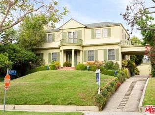 2864 McConnell Dr, Los Angeles, CA 90064