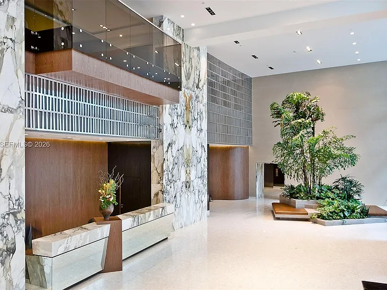 2020 N Bayshore Dr #3303 — Photo 39