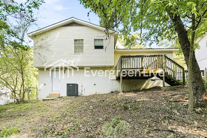 1737 Molly Dr