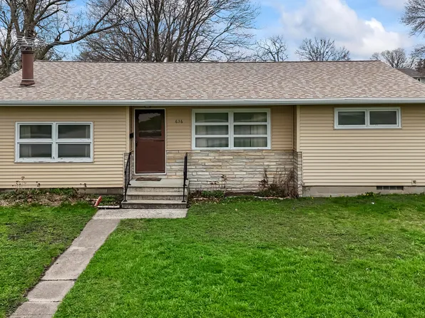 636 11th St, Nevada, IA 50201