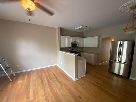 2nd image of 3268 Mill Springs Cir