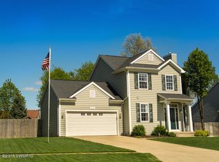 6101 Andover Woods Rd, Portage, MI 49024