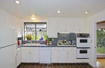 5th image of 955 Edgecliff Way