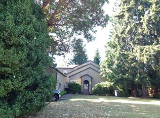 3035 NE 94th St, Seattle, WA 98115