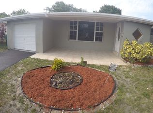 6765 Camelia Dr, Miramar, FL 33023