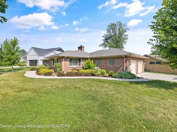 1533 Cambridge Rd, Lansing, MI 48911