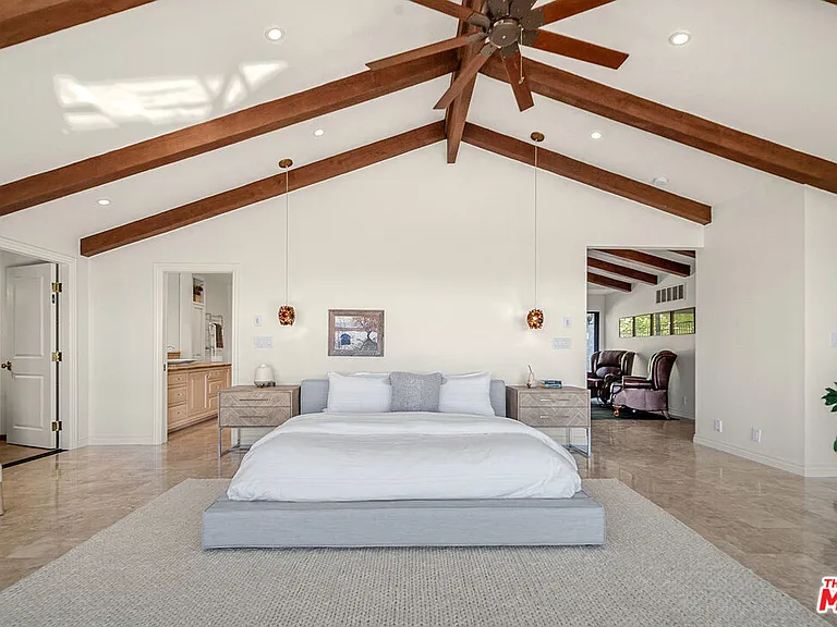 11875 Pradera Rd — Photo 17