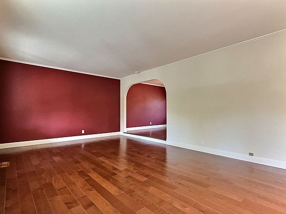 5th image of 5549 Del Oro Dr