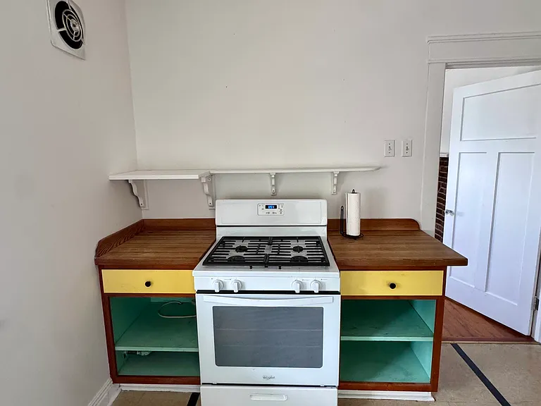 209 Audubon St — Photo 8
