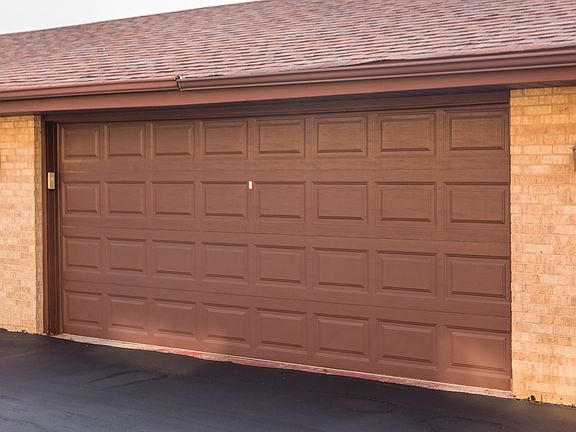 2nd image of 16101 Eagle Ridge Dr APT 3N