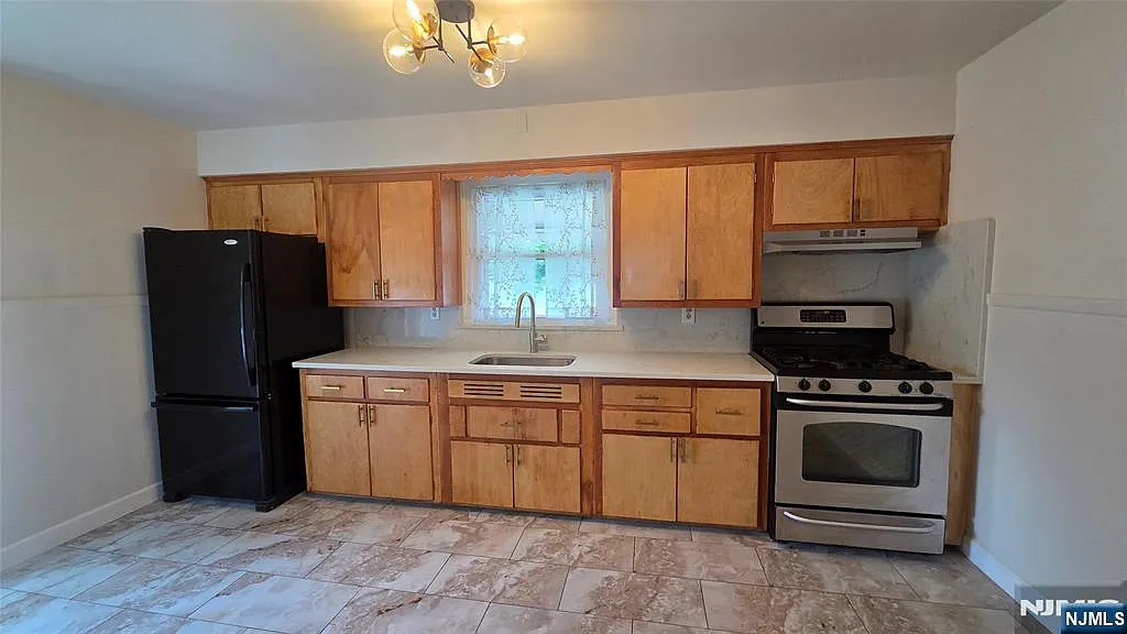 1 bed, 1.0 bath, $2,300 — Photo 4