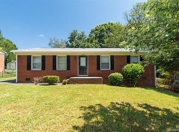 2nd image of 3030 Salem Dr