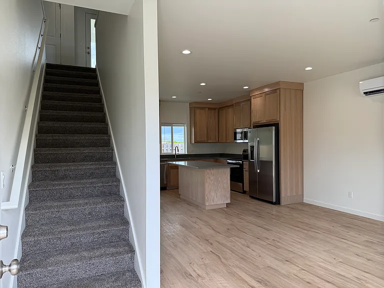 455 Alder St #465a & B — Photo 3