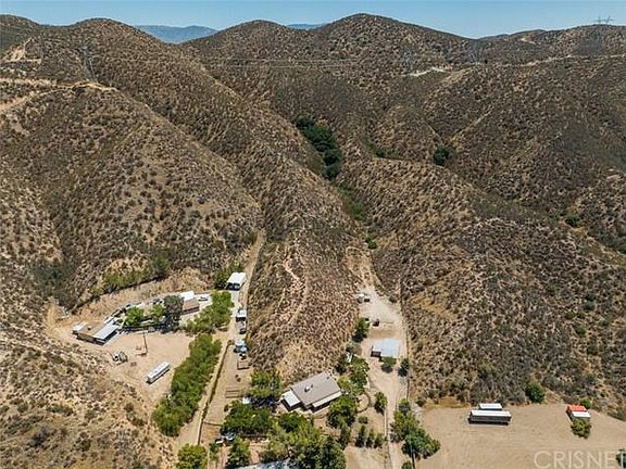 3rd image of 11964 Sierra Hwy