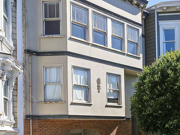 2nd image of 430 Laurel St