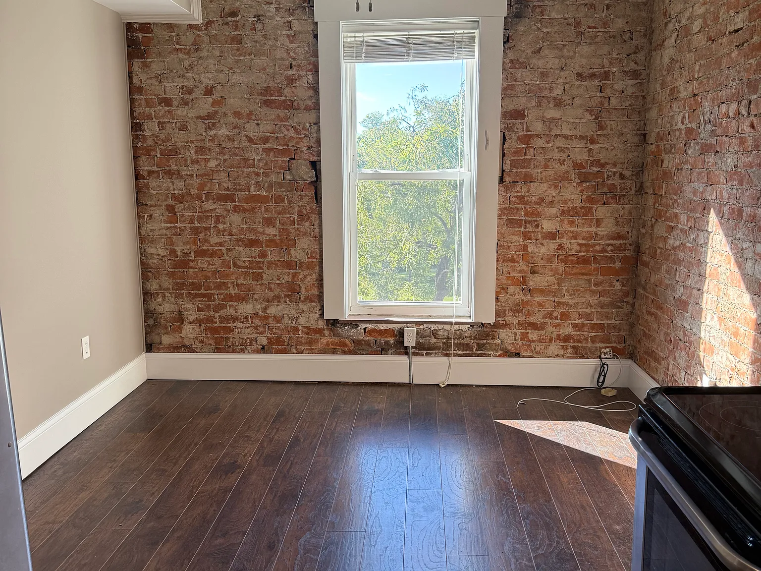 1013 Fort Thomas Ave — Photo 2