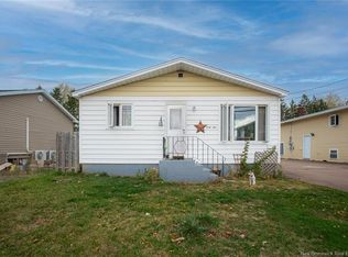 41 Vail St, Moncton, NB E1A3L2