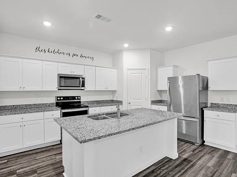 2117 Hamilton St — Photo 22