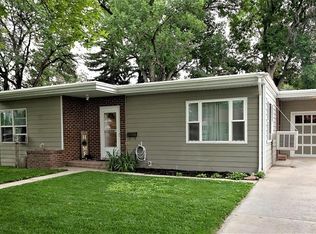 445 N Douglas St, Powell, WY 82435