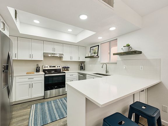 2nd image of 12212 N Paradise Village Pkwy S APT 212