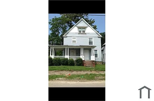 780 Washington Ave Photo 1