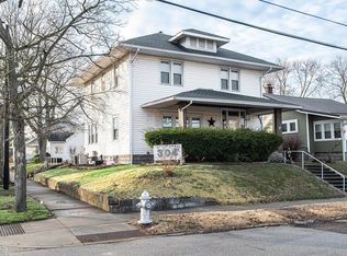 304 S 9th St, Vincennes, IN 47591