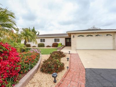 330 Zada Ln, Vista, CA, 92084