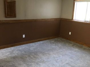 925 Kusterer Ave NW, Grand Rapids, MI 49534