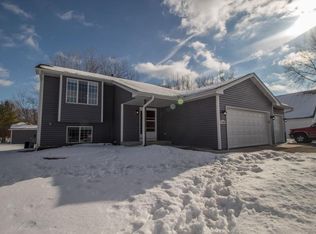 7154 Mill Rd, Centerville, MN 55038