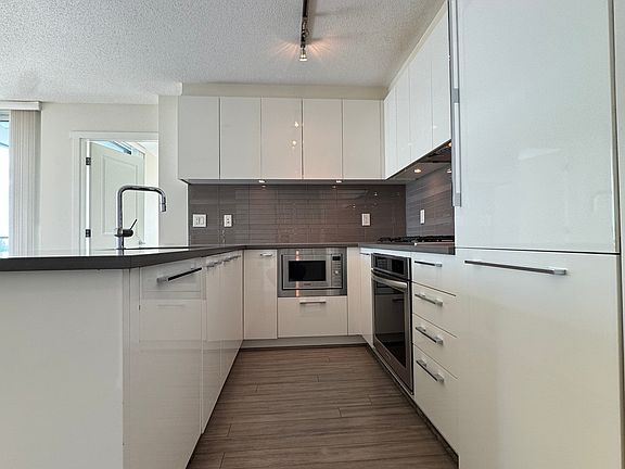 3rd image of 6658 Dow Ave #902