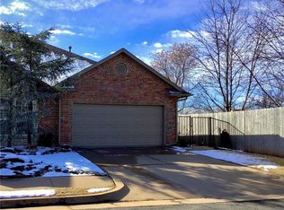 1656 Laurel Dr, Edmond, OK 73003