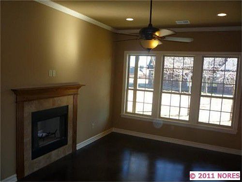 3rd image of 14501 S Courtney Ln W