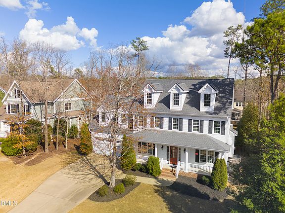 2nd image of 2817 Oakley Woods Ln