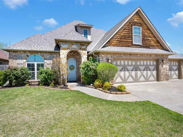 3328 NE Brentwood Dr, Lawton, OK 73507