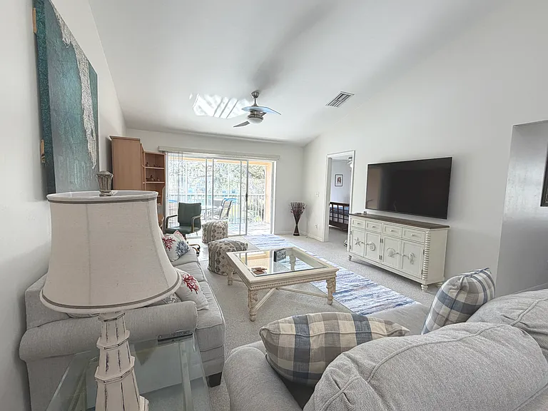 186 Pebble Shores Dr #204 — Photo 12