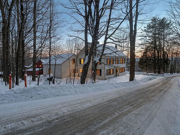 3rd image of 882 Mitchell Road