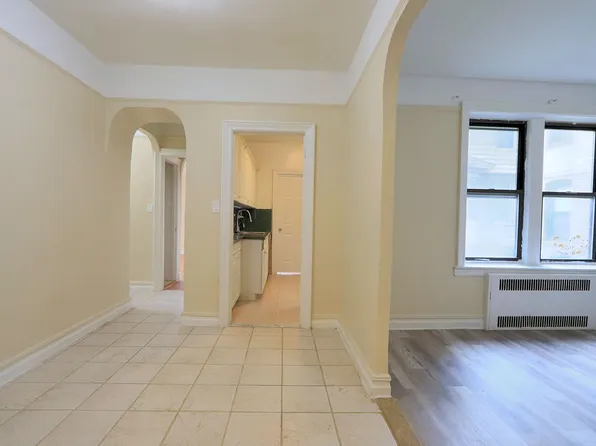 960 East 12th Street image 1 of 11