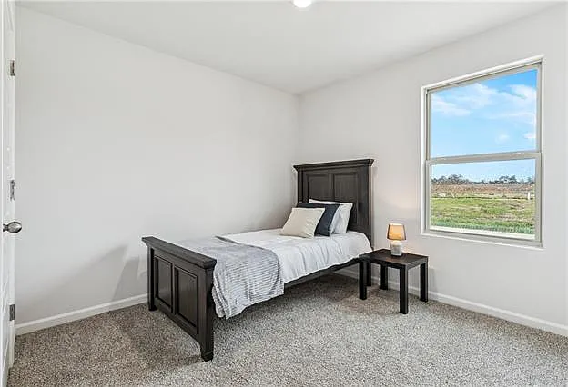 3 bed, 2.0 bath, 1178 sqft, $2,000 — Photo 4