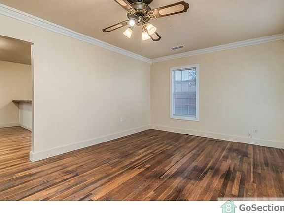 3rd image of 2404 Canyon Dr