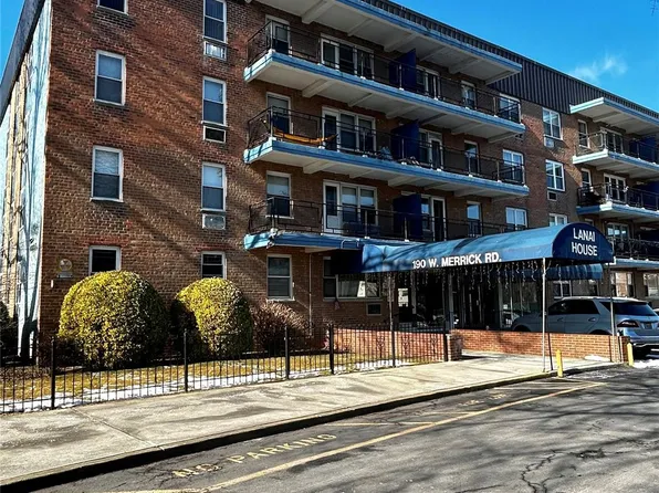190 W Merrick Road #2P, Freeport, NY 11520