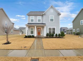 615 Horse Camp Ln, Chesapeake, VA 23323