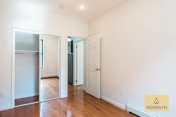 Rented by Nooklyn NYC LLC | media 10