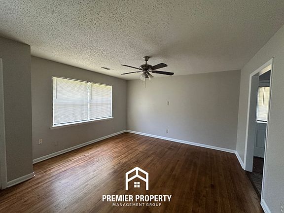 3rd image of 5101 Rolling Fields Dr