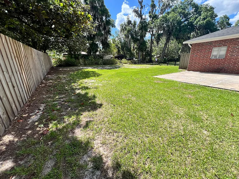 1377 Tiber Ave — Photo 37