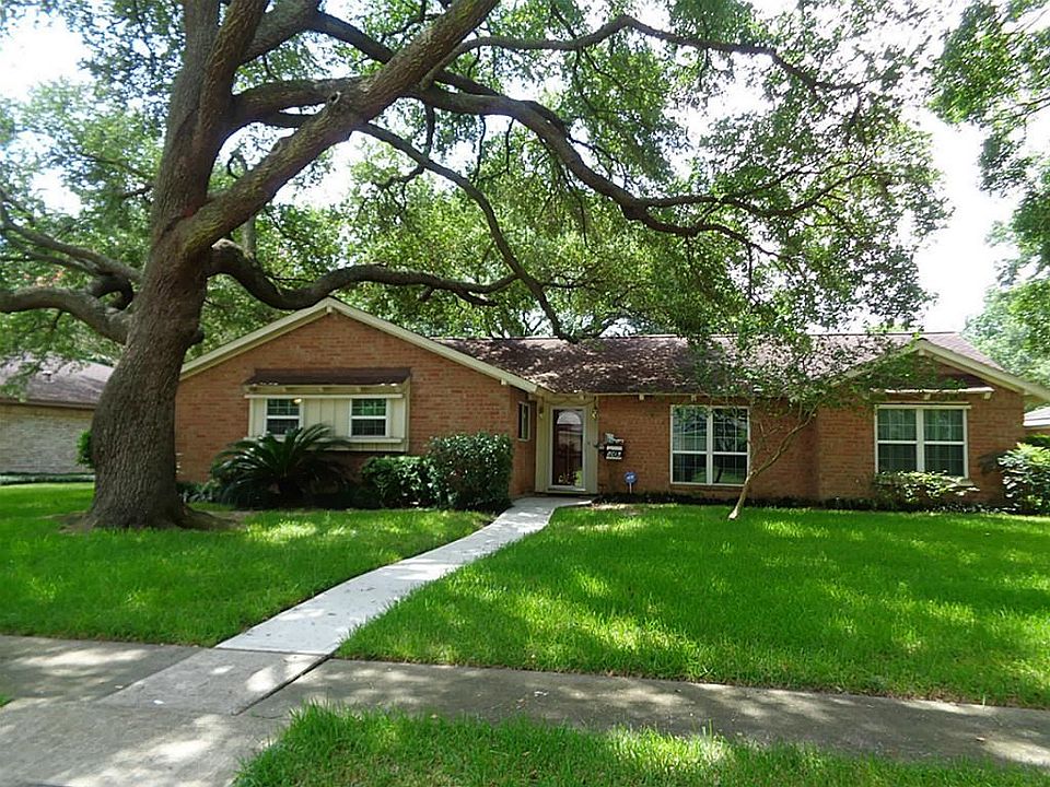 1st image of 8015 Braes Meadow Dr