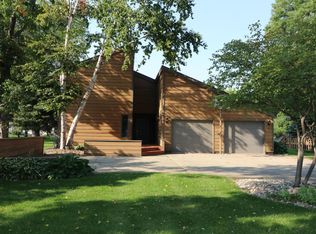 307 E 18th St, Spencer, IA 51301