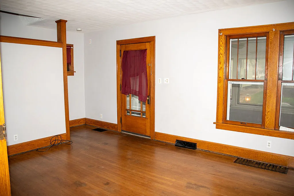 3 bed, 1240 sqft, $1,200 — Photo 3