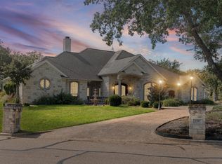 1340 Autumn Oaks Cir, China Spring, TX 76633