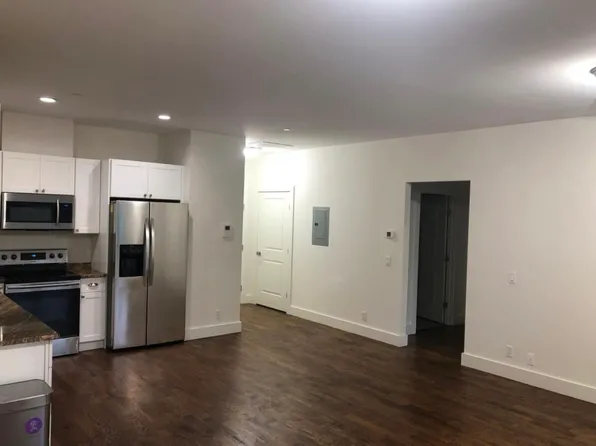 7 N Salem Rd APT 3B, Ridgefield, CT 06877