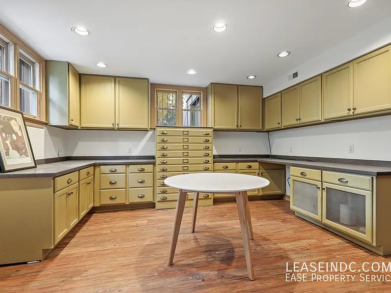 4927 Eskridge Ter NW — Photo 33
